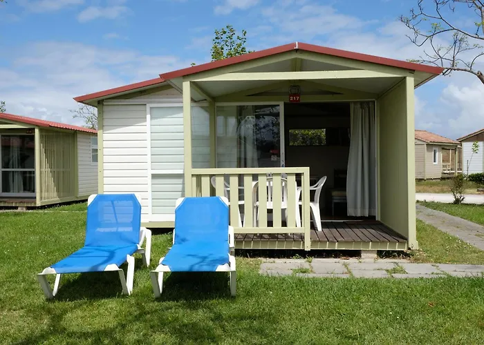 Parque De Campismo Orbitur Gala 캠프장 피게이라다포즈