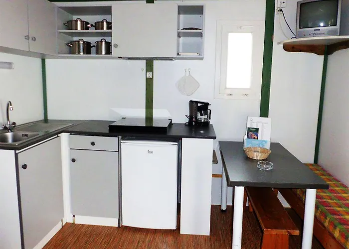 Parque De Campismo Orbitur Gala 캠프장 3*